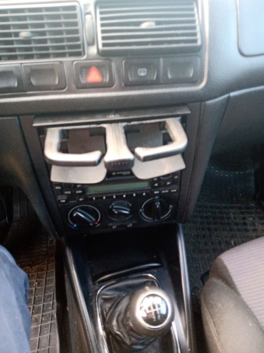 Golf 4 1.6 105 коня на части