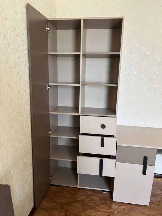 Гарнитур для детской