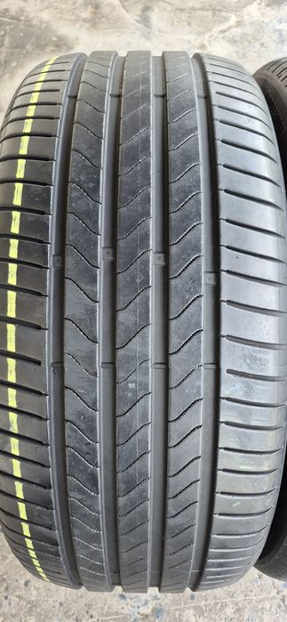 2 anvelope vara ca noi Bridgestone 275/40/22,dot 2023.Pretul este pe bucata.