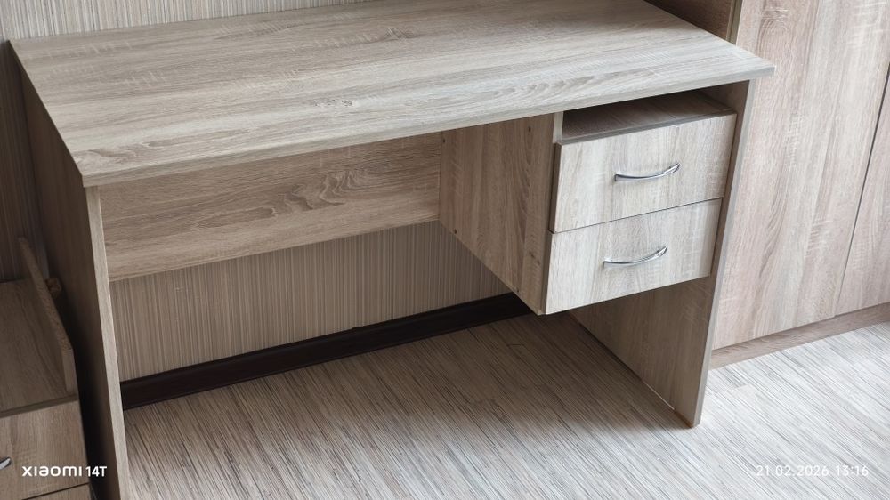 стол в хорошем состоянии