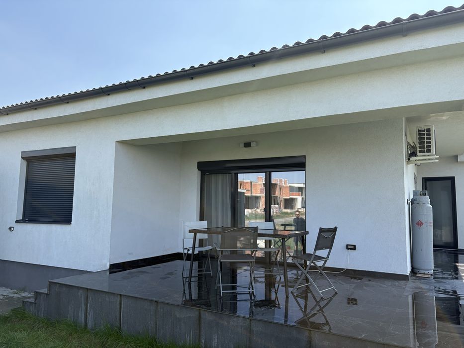 Casa+Afacere la cheie-Bistro Milano(profitabila)+ Panouri fotovoltaice