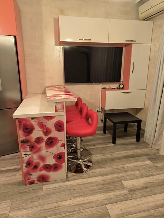 Дава се под наем Двустаен апартамент в София, Драгалевци - 77 кв.м за 625 € - Снимка #1