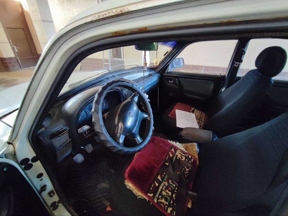 Машина Волга 3110 продается  с прицепом