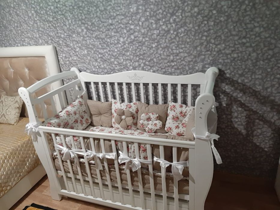 Продам детскую кроватку