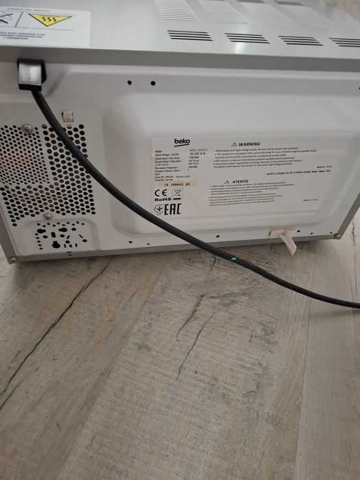 Vând cuptor cu microunde beko(nu Lg,nu Candy,nu Studio Casa