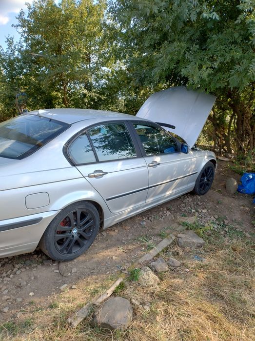 BMW E46 136hp.                     .