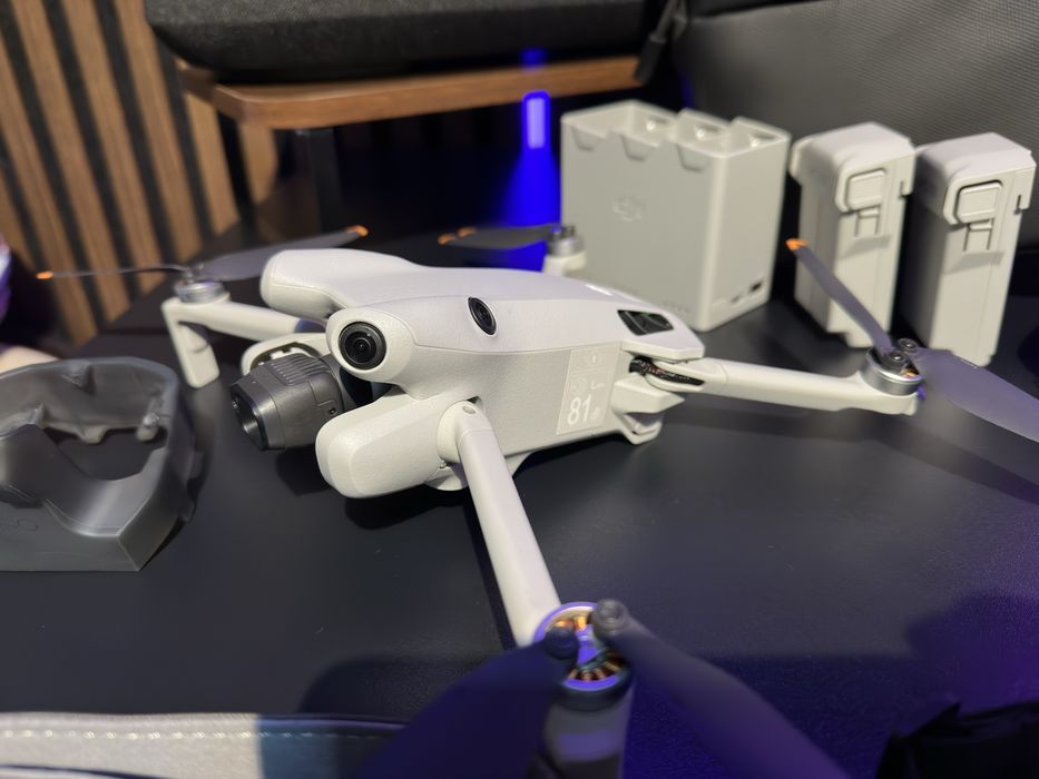 Дрон DJI mini 4 pro