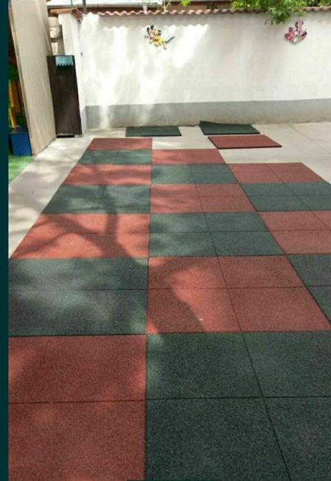 OFERTA DE IARNA Pavele cauciuc/tartan/dale cauciuc