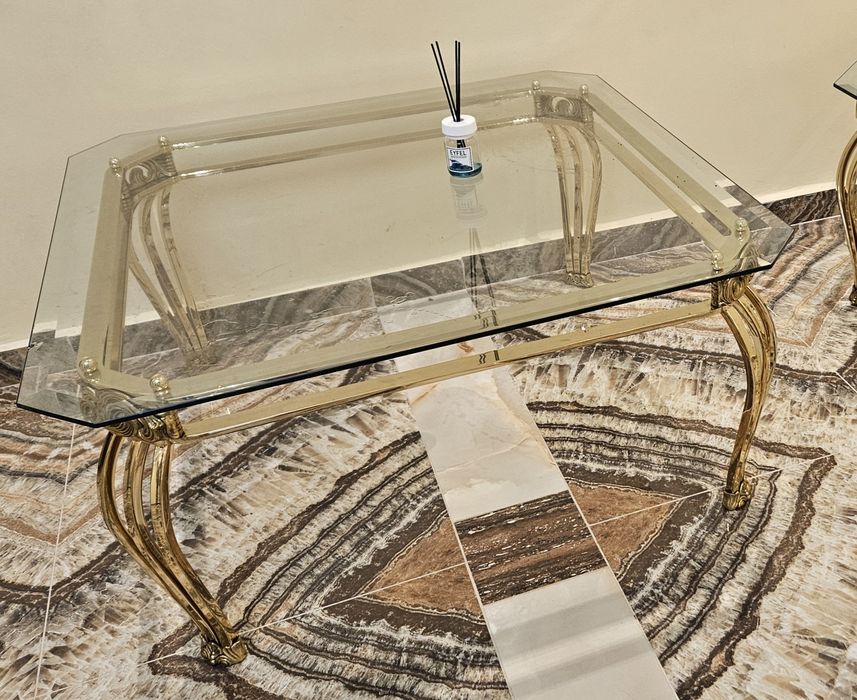 Mese placate cu 24 k. cristal.