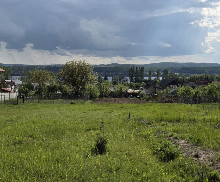Teren de vanzare 500mp