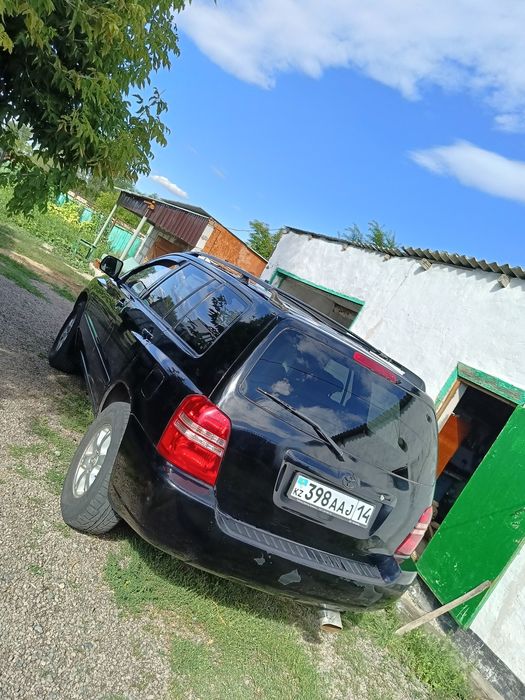Продам автомобиль TOYOTA HIGHLANDER