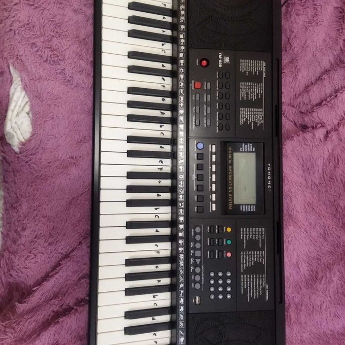 Продаю синтезатор Yongmei YM-928 Black за 40к тенге.