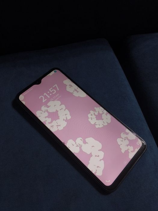 vivo Y35 телефон б/у