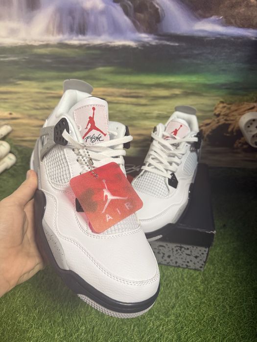 Jordan 4 White Cement