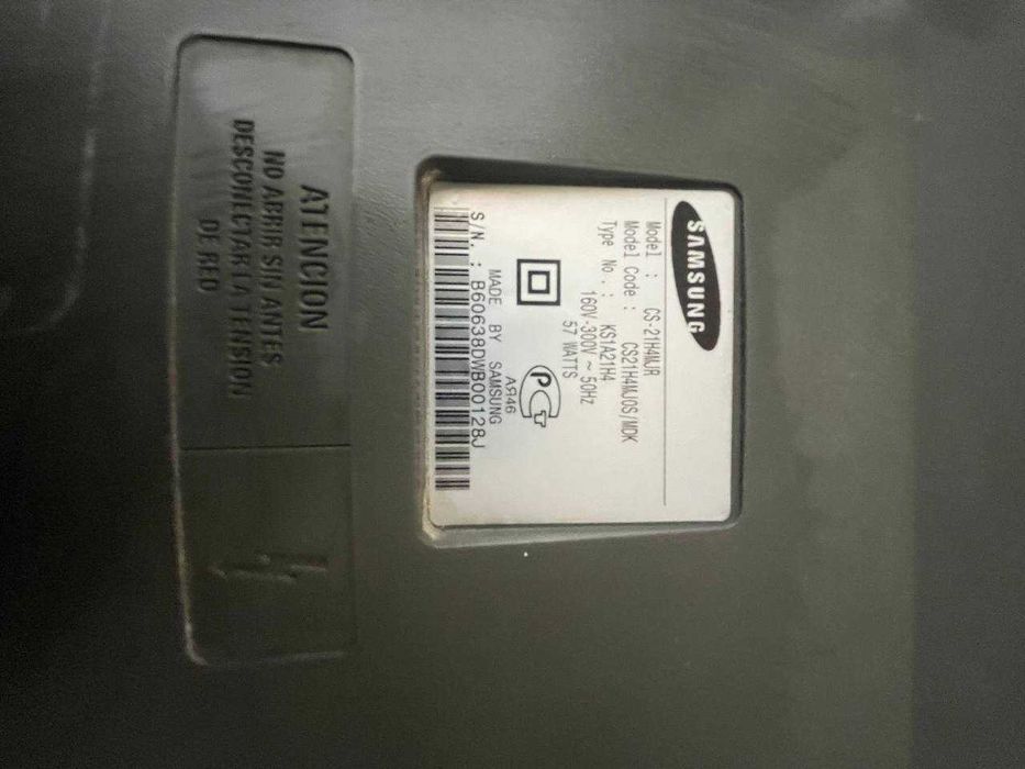 Телевизор Самсунг диагональ 21 дйюм (около 53см)