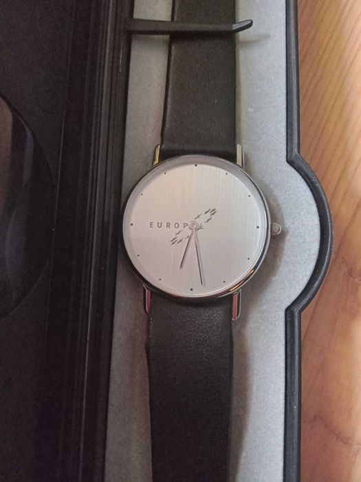 Кварцов часовник.,,ЕUROPA,,Отличен.