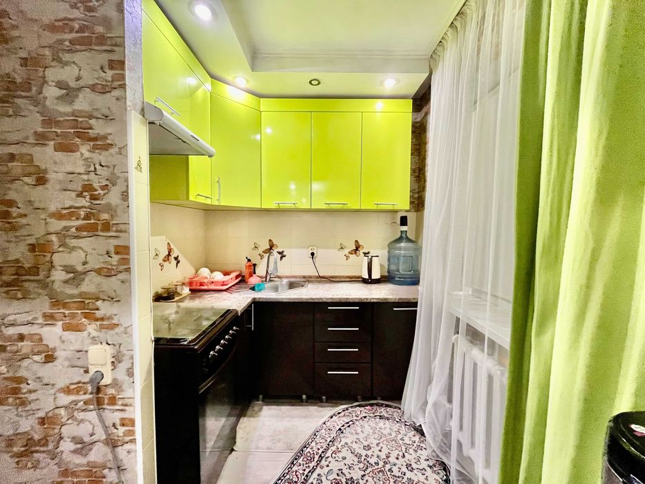 3-комнатная на Сейфулина, квадратный коридор ][