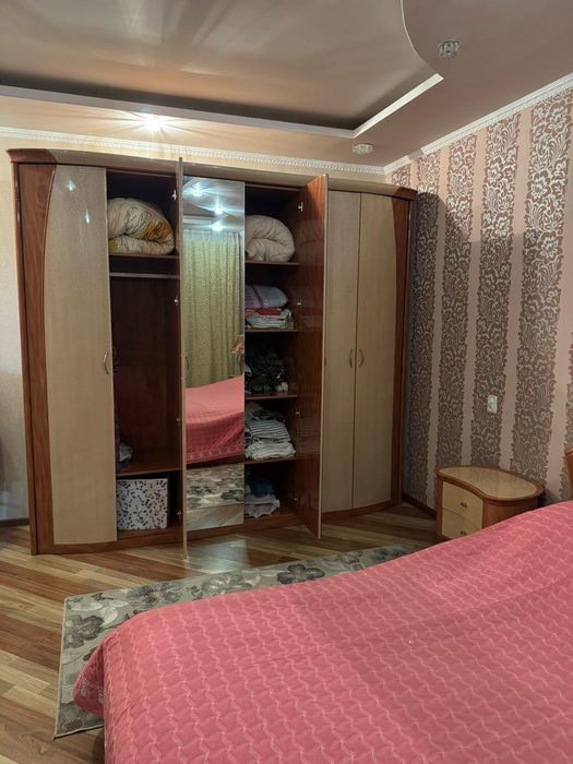 Спальный гарнитур продам