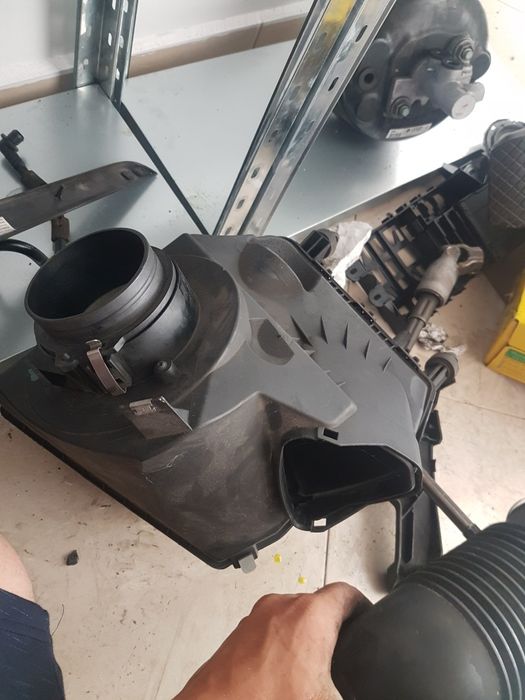 Филтърна кутия за ауди а6 4ф бензин