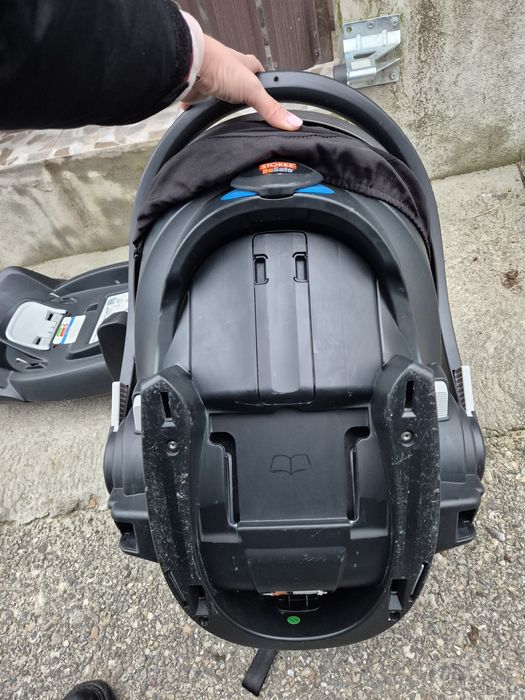 Vând scoică Stokke cu isofix