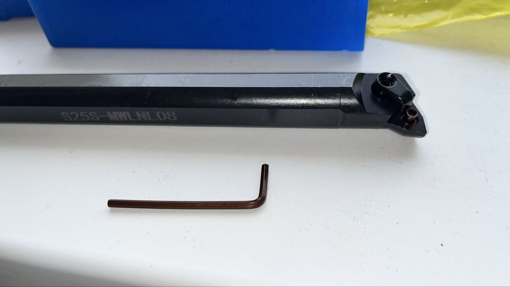 Продам Токарный резец