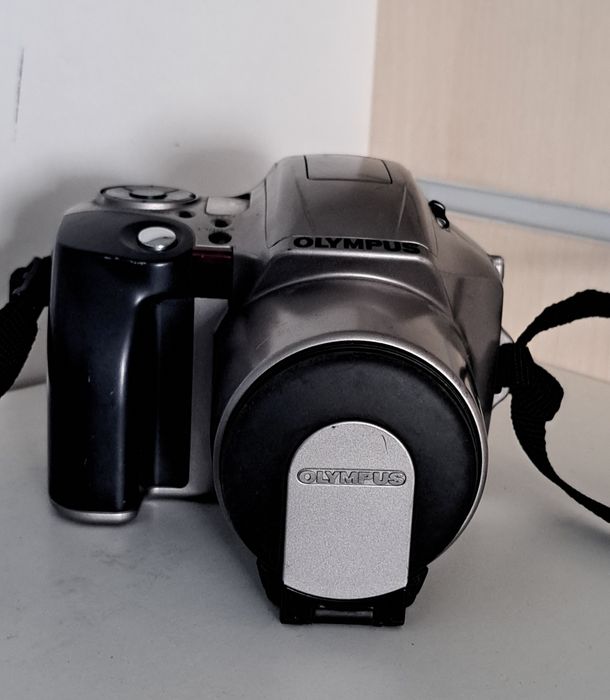 Фотоаппарат OLYMPUS  IS-300, IS-200