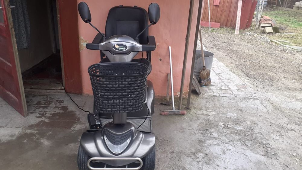 Vand scuter cu 4 roții electric