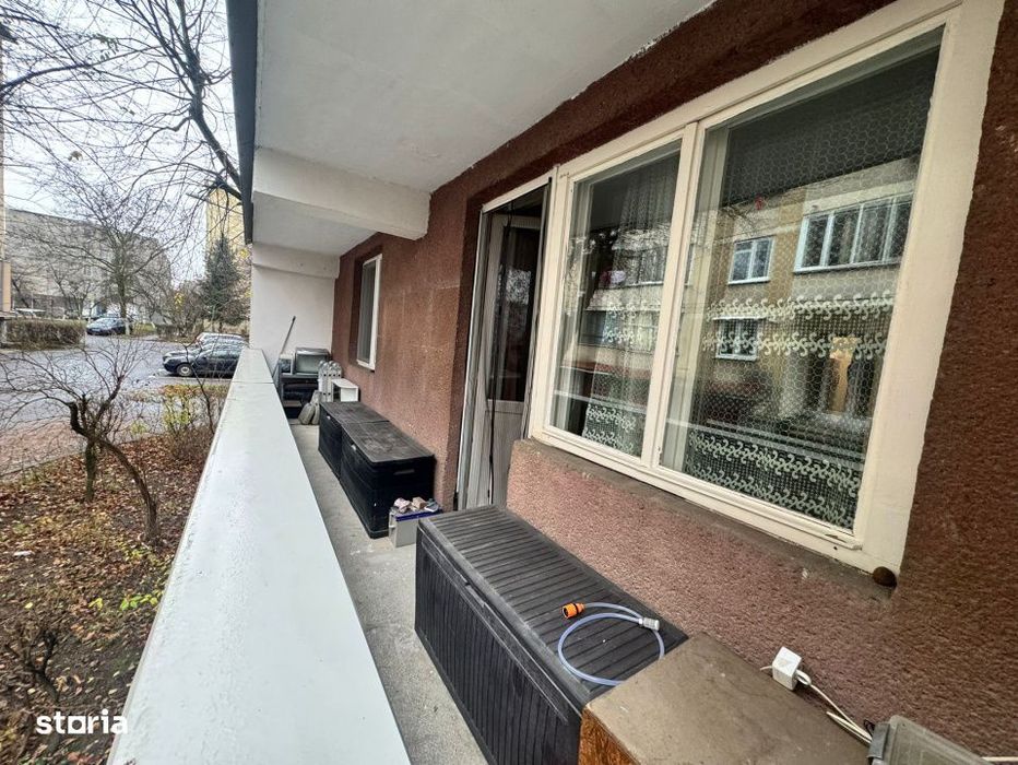 Apartament 3 camere, 74 mp, zona Sasar