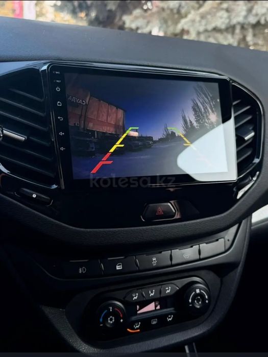 Лада Веста в хорошем состоянии.