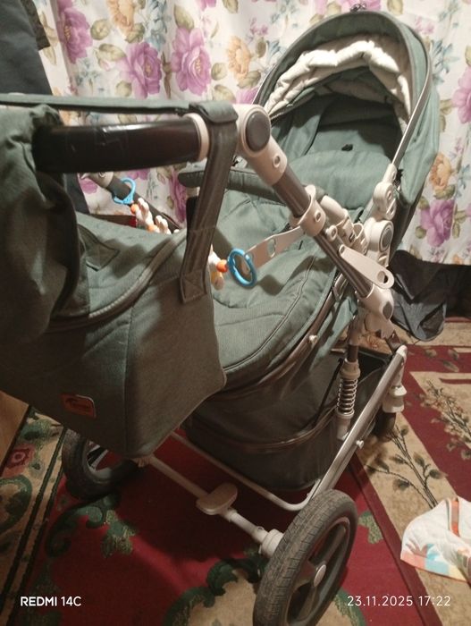 Продам коляску детскую