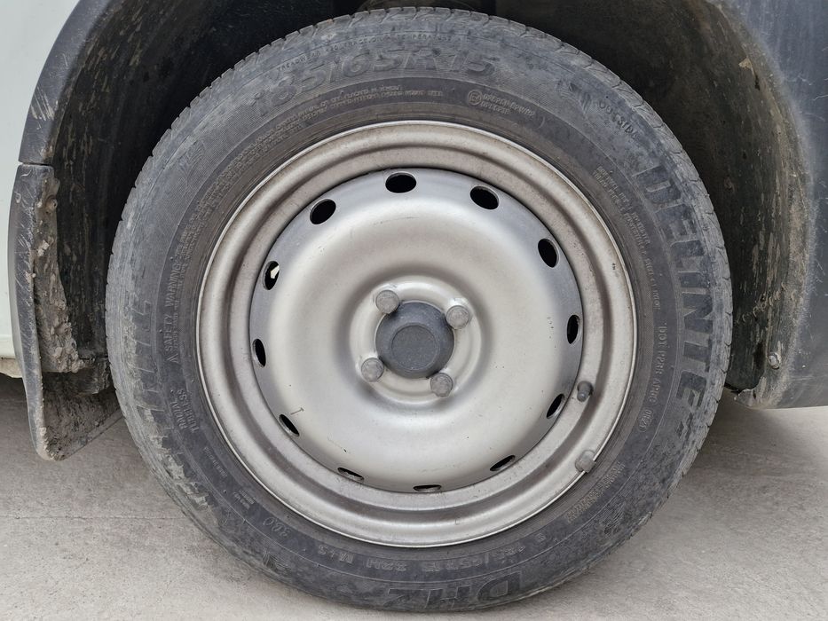 185/65R15 Шины 4шт