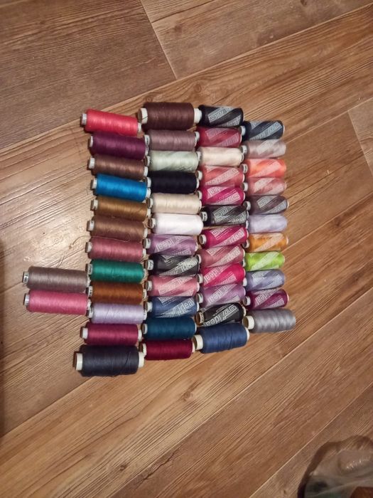 Продаются новые нитки и прочие