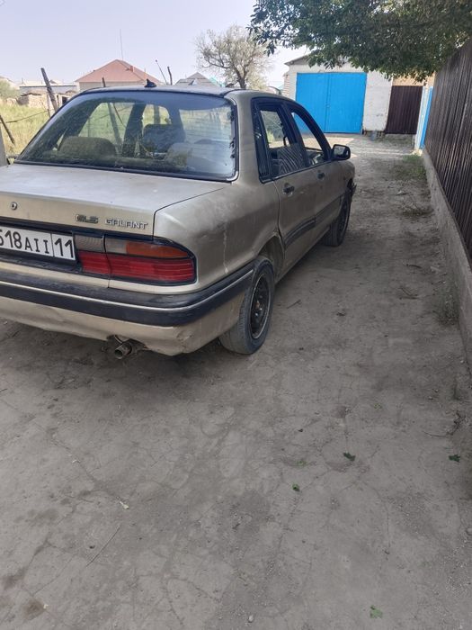 Mitsubishi galant