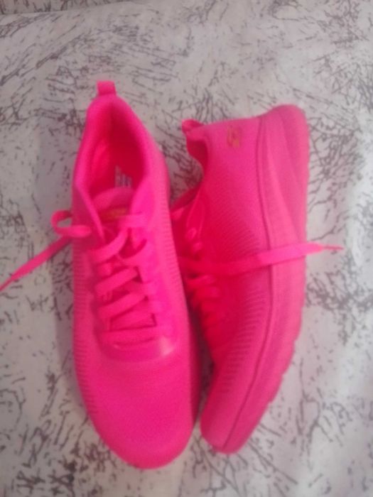 Skechers neon pink 41 номер нови