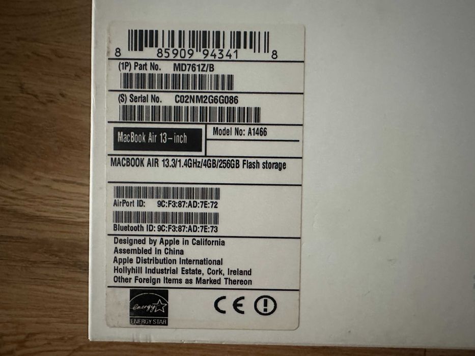 КАТО НОВ ! MacBook Air (13-инчов, early 2014) - i5 - SSD 256GB - A1466