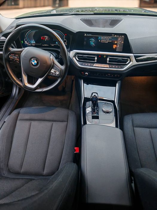 BMW 330e xDrive Plug-in Hybrid | 2021 | 292 CP | Garanție