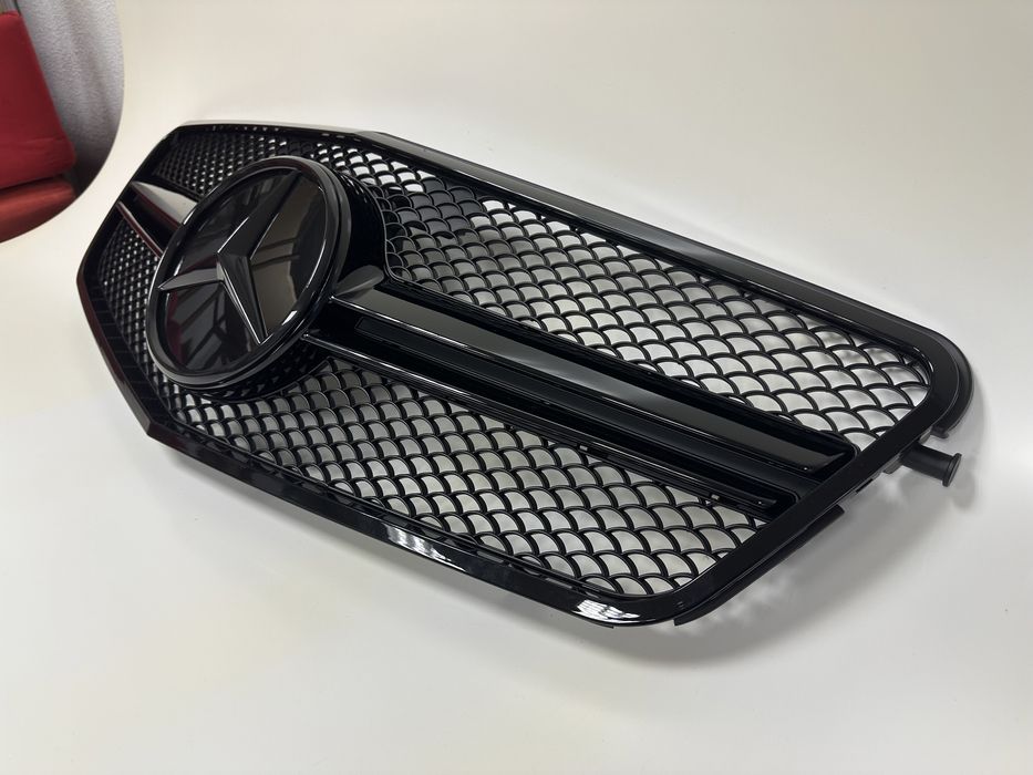 Решетка за Mercedes E Class W212 09-12 AMG Black