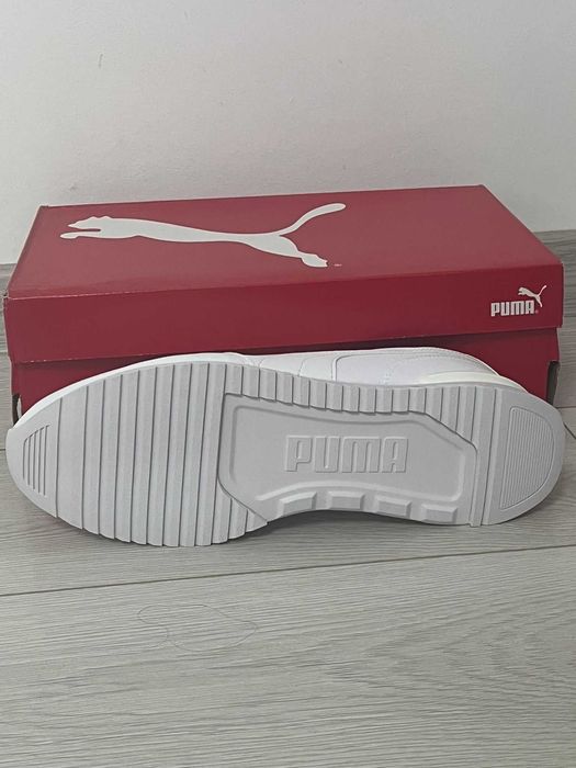Puma White Sneakers 44,5