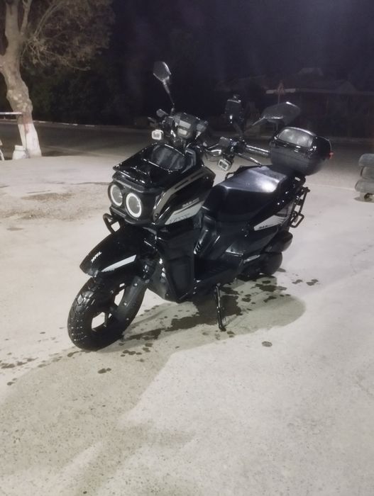 Sukuter tank 150 kup tezda sotiladi