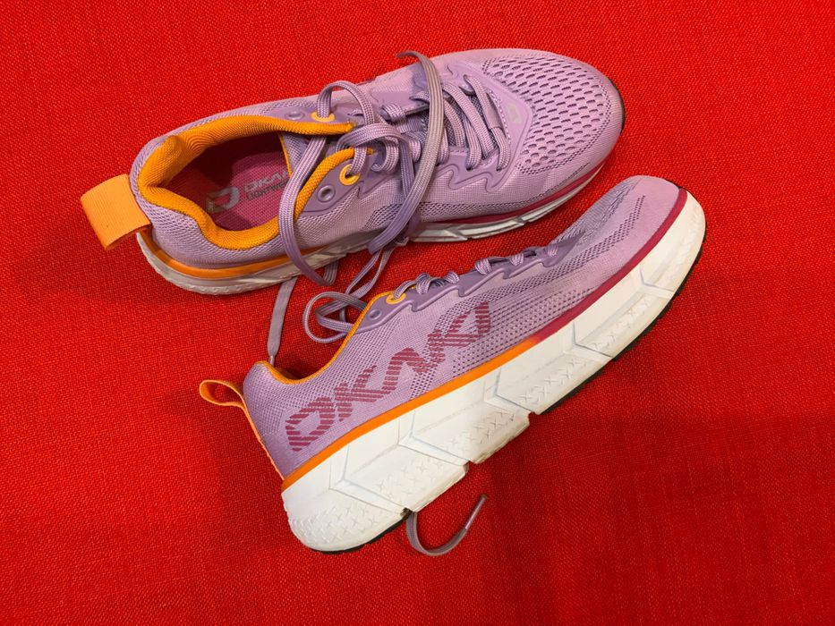 Okaki-оригинални маратонки 38 номер