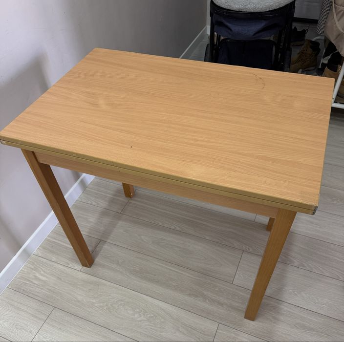 продается стол!!