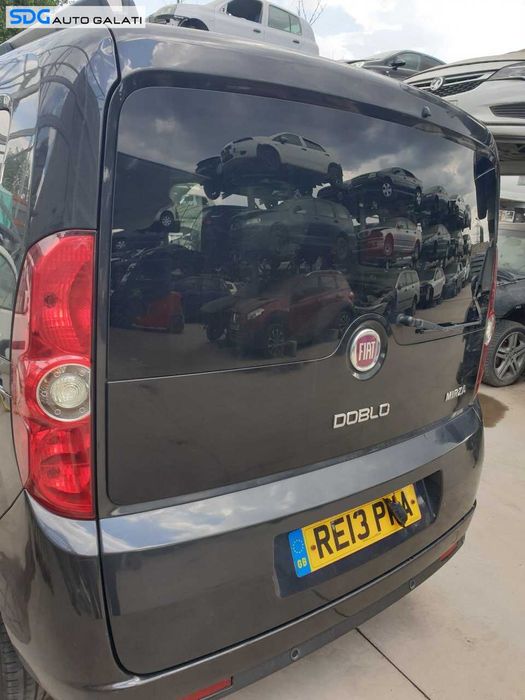 Haion Hayon Portbagaj Dezechipat cu Luneta Geam Sticla Fiat Doblo 2 2009 - 2015 Culoare Negru [Q4795]
