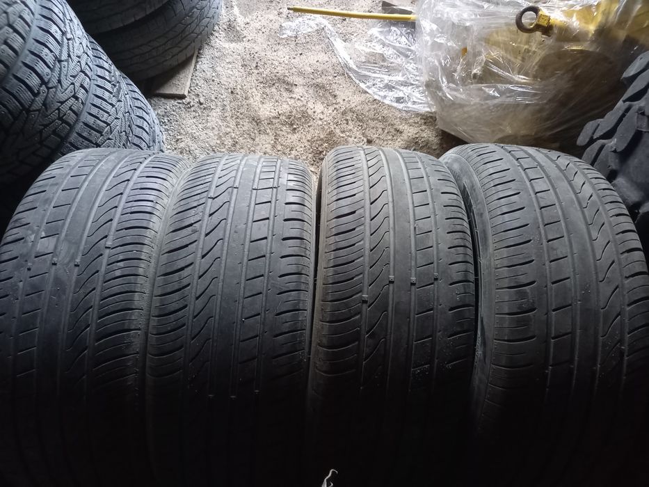 Продам шины на автомашину Естима