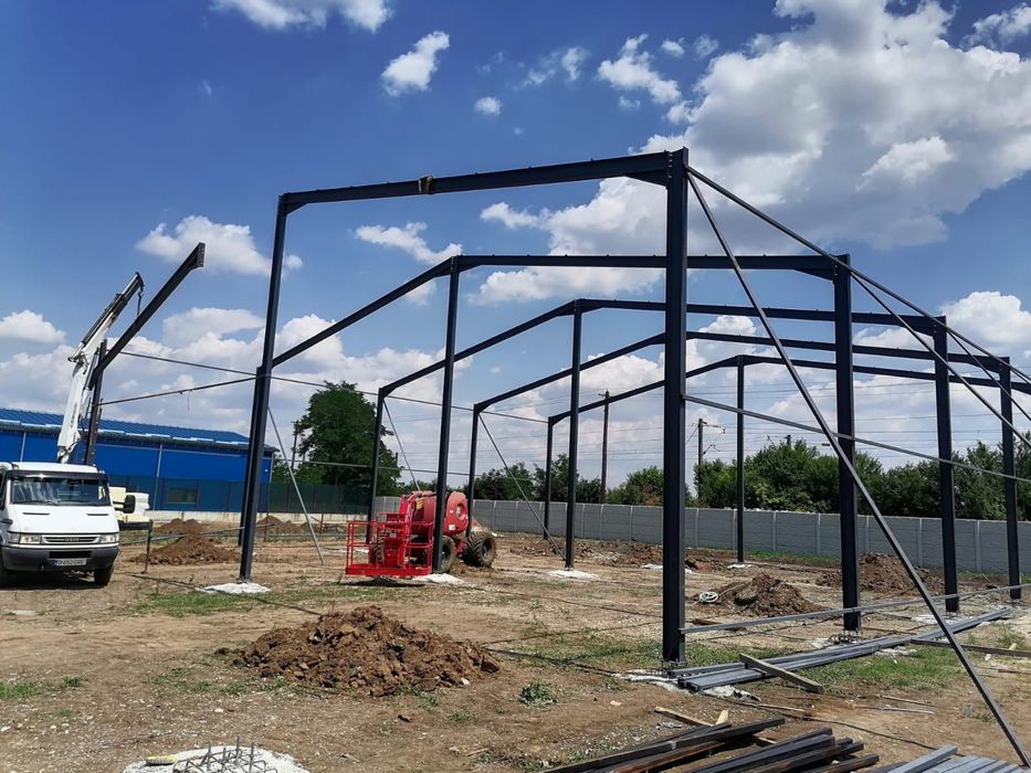 Hale metalice la cheie 10x20x4  = 200 mp pret 43.000€ hala la cheie