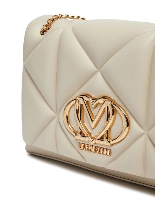 Оригинална дамска чанта love moschino