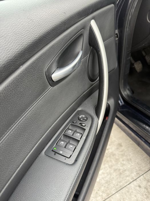 BMW SERIA 1 E87 / 118d / 143cp Distributie/Volanta schimbate