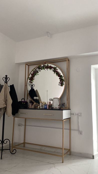 Макяж истейтін айна өте жаксы жагдайы