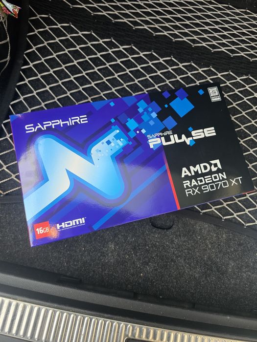 Настолен компютър-9070XT