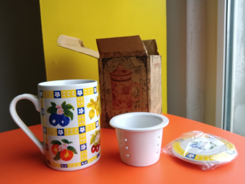 Чаши за чай, нови в перфектно състояние - чудесен КОЛЕДЕН подарък