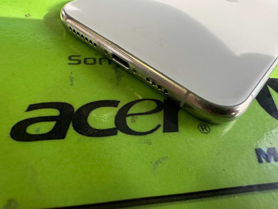 iPhone 11 Pro Max 256gb фабрично отключен